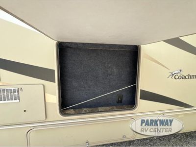 2019 Coachmen RV Leprechaun - Photo 4