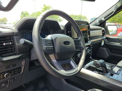 2025 Ford F-150 — photo 16 view