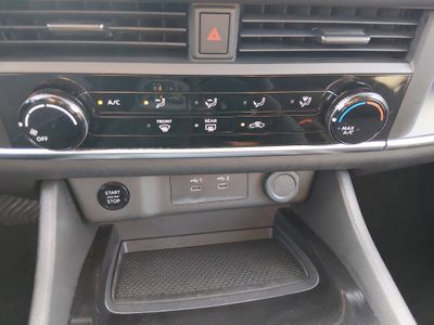 2024 Nissan Rogue — photo 21 view