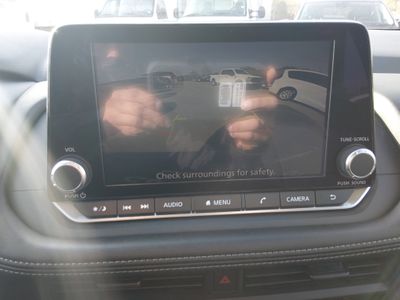 2024 Nissan Rogue — photo 17 view