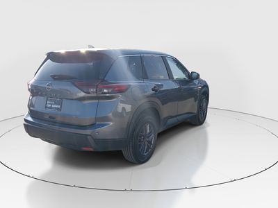 2024 Nissan Rogue — photo 7 view