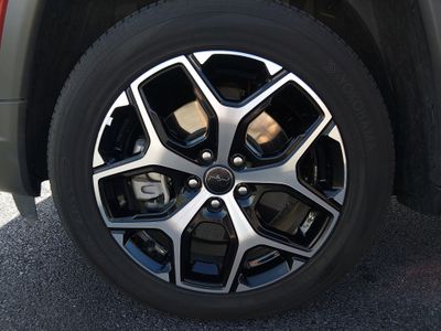 2025 Jeep Compass - Photo 10