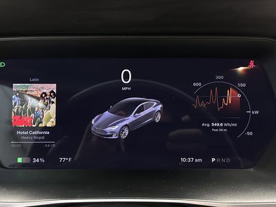 2020 Tesla Model S - Photo 13