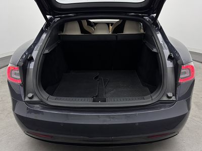 2020 Tesla Model S - Photo 29