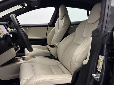 2020 Tesla Model S - Photo 12