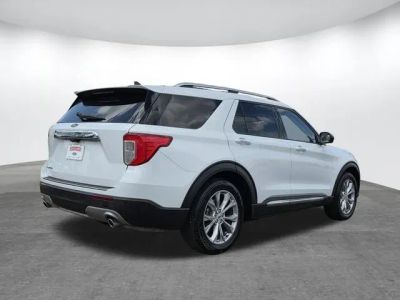 2022 Ford Explorer - Photo 5