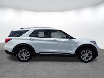 2022 Ford Explorer - Photo 4