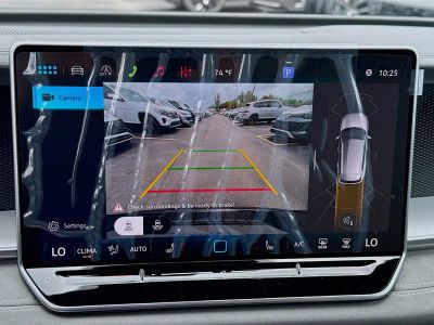 2026 Volkswagen Tiguan — photo 13 view