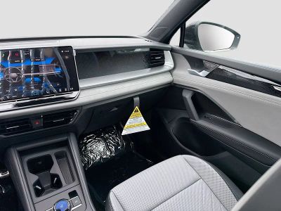 2026 Volkswagen Tiguan — photo 19 view