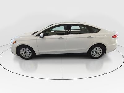 2020 Ford Fusion - Photo 4