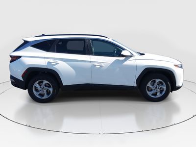 2024 Hyundai Tucson — photo 8 view