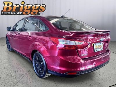 2013 Ford Focus — rear three-quarter view
