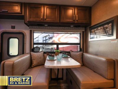 2023 Thor Motor Coach Omni - Photo 18