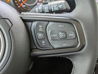 2026 Jeep Wrangler — photo 25 view