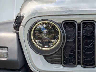 2026 Jeep Wrangler — photo 9 view