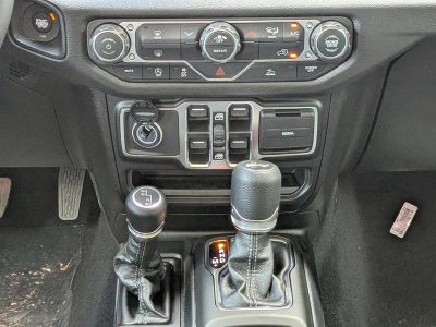 2026 Jeep Wrangler — photo 19 view
