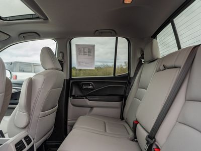 2021 Honda Ridgeline - Photo 16