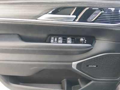 2023 Jeep Wagoneer L - Photo 20