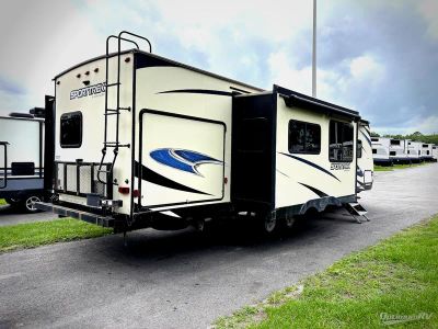 2018 Venture RV SportTrek - Photo 2