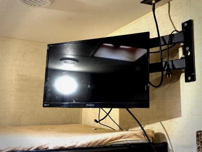 2018 Venture RV SportTrek - Photo 20