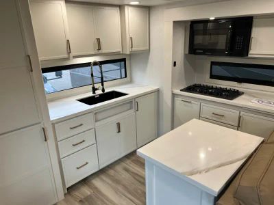 2026 Brinkley RV MODEL I — photo 11 view