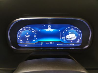 2023 Chevrolet Suburban - Photo 14