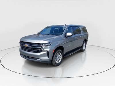 2023 Chevrolet Suburban - Photo 3