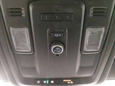 2023 Chevrolet Suburban - Photo 21