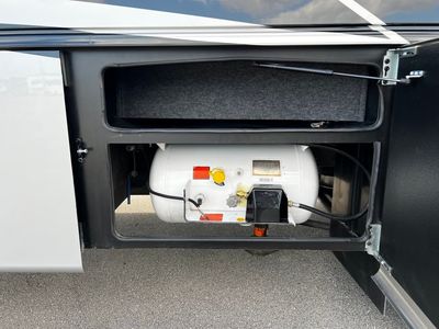 2026 Jayco SENECA - Photo 43