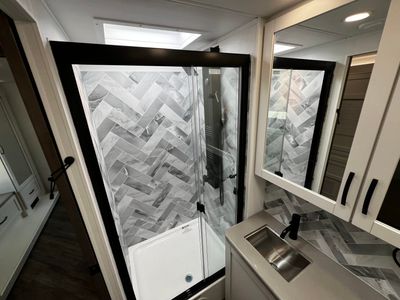 2026 Jayco SENECA - Photo 31