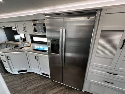 2026 Jayco SENECA - Photo 14