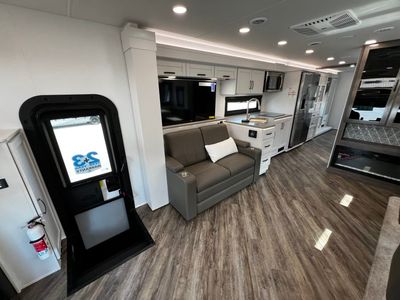 2026 Jayco SENECA - Photo 5