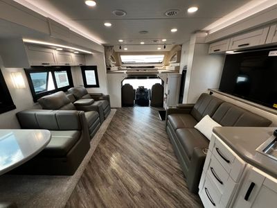 2026 Jayco SENECA - Photo 3