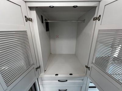 2026 Jayco SENECA - Photo 27