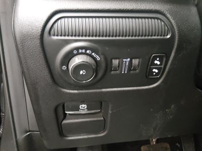 2024 Jeep Wagoneer - Photo 13