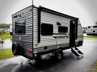 2026 Coachmen Catalina Summit Series 7 — side profile view