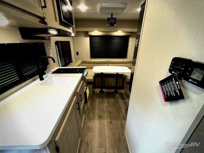 2026 Coachmen Catalina Summit Series 7 — interior view