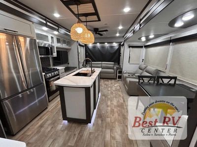 2026 CrossRoads RV Hampton - Photo 12
