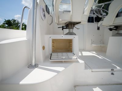 2001 Cobia 250 WA - Photo 11