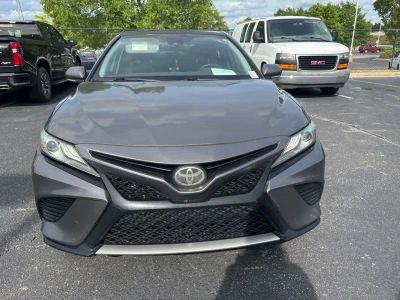 2019 Toyota Camry - Photo 9