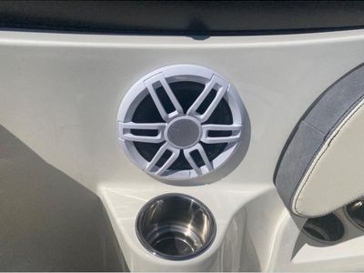 2024 Stingray DC 211 - Photo 11