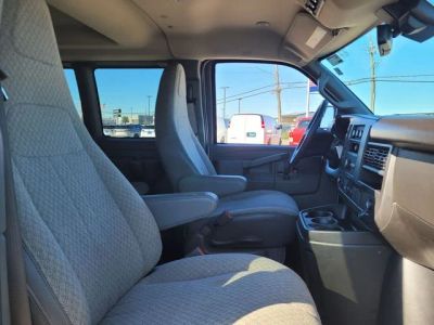 2024 Chevrolet Express 3500 - Photo 20