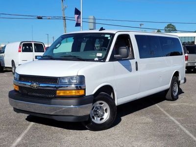 2024 Chevrolet Express 3500 - Photo 1