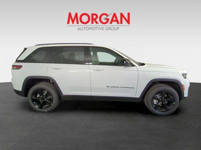 2025 Jeep Grand Cherokee — rear three-quarter view