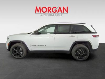 2025 Jeep Grand Cherokee — photo 7 view