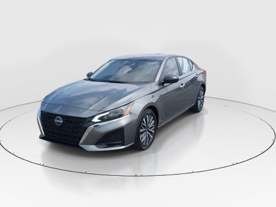 2025 Nissan Altima - Photo 3