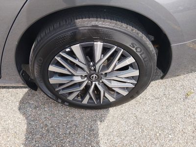 2025 Nissan Altima - Photo 10