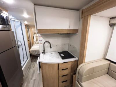 2027 Thor Motor Coach DELANO — photo 11 view