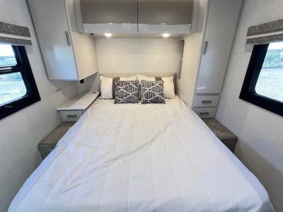 2026 Thor Motor Coach VEGAS - Photo 16