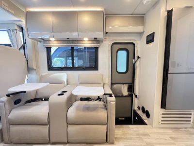 2026 Thor Motor Coach VEGAS - Photo 14